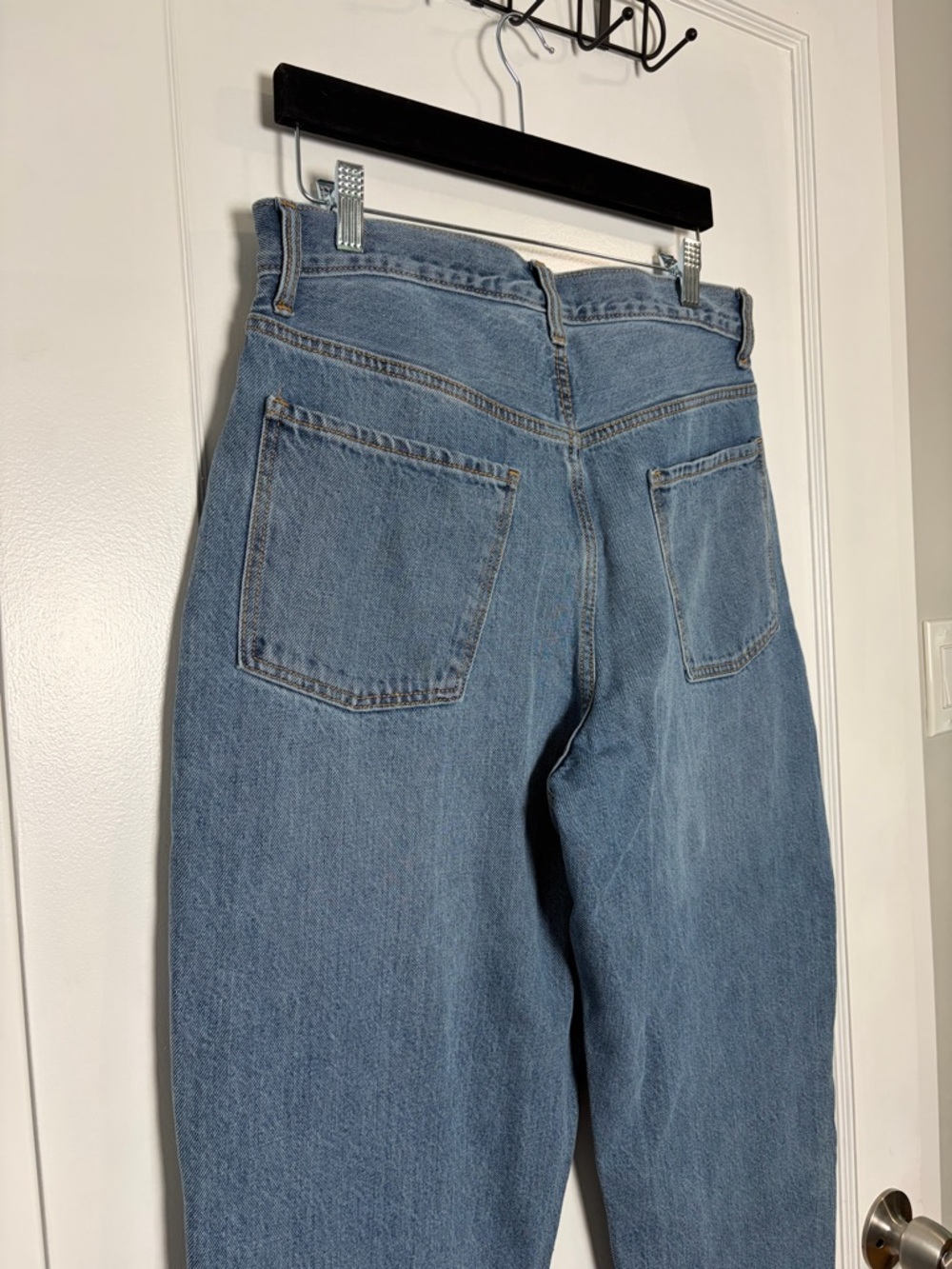 Old Navy Extra High Rise Balloon wide leg Jeans - Picture 10 of 16